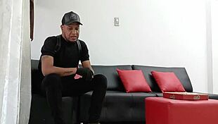 Milf Seduces Delivery Guy for Sex