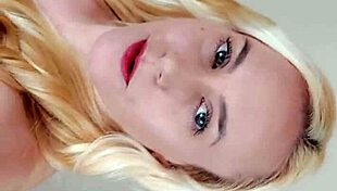 Muscle Girl Humiliates Tiny Biceps in Wrestling!