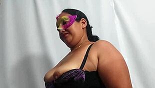 horny thick girl poses sexy and fucks her photographers cock