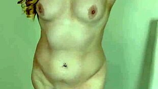 Muscle Girl Humiliates Tiny Biceps in Wrestling!