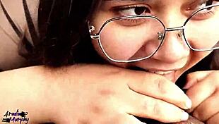 Vecinos mirones follando a mi hermanastro en el balc�n con blowjob y doggystyle