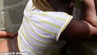 Ранно сутрин грубо чукане с голяма черна пишка в недовършена сграда!