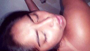 Disfrutando de un rico sexo anal con mi amante mi macho de planta sin condon que rico