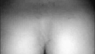 Hey, I'm Hooking Up With My Aunt 😏