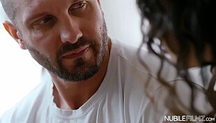 Liz Jordan Roommate Has A Crush