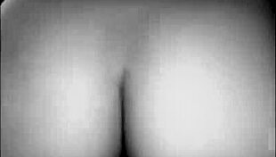 Hey, I'm Hooking Up With My Aunt 😏