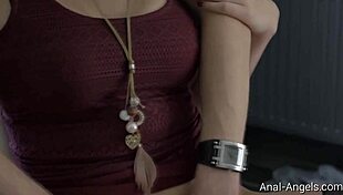 Kamila Gets Anal in Stockings 😈