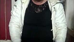 Wow, Bisexual Crossdresser Loves Ass To Mouth For The World To See!