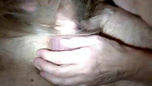 wife sucking cock in the dark 😲