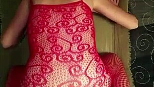 Slut Wife's Passionate Encounter With A Large Double Dildo, Feeling Every Inch