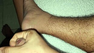 เล่นกับหีแคบเปียกของพี่สะใภ้ไม่ซื่อ ใน POV แบบใกล้ชิด