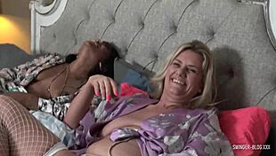 hot ebony and blonde lesbians lick pussy!