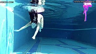 Jessica Lincoln's hottest underwater pool bathing suit show