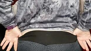 TikTok Pants Reveal Ass And Pussy In Homemade Video