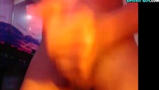 I watch this American shemale's cum show with small tits.