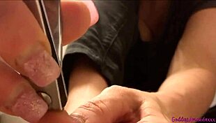 goddess amanda gives cute foot fetish instructions barefoot