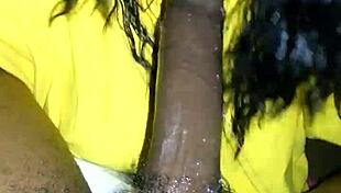 Amateur deepthroat swallowing action