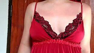 white girl touches her pussy after sun-burnt shower 😍