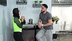 18+ Muszlim Foci Csillag Violet Gems Tapogatja Az Edzője POV-ban