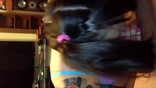 Nice teen with beautiful blue eyes makes one with homemade blow job
