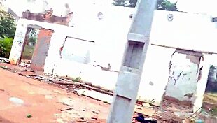 Safada Novinha Delights In Padreiro's Cock At Construction Site