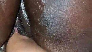 ebony amateur gets fisted in fetish session