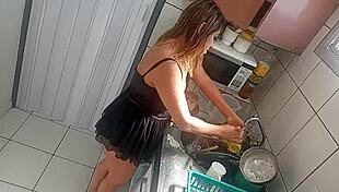 Sarah Rosa Shows Tits And Ass