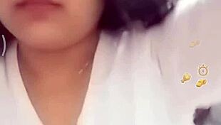 Sona Bhabhi Intensely Shows Nipples on Bigo Live Chat