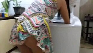 Leo Skull takes advantage of being alone at home to fuck her big ass in the ass.