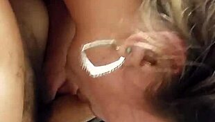 Petite 18+ gives BLOWJOB at hotel