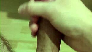 Young 18+ amateur masturbates solo with massage 😍