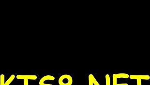 Transsexuelle claque hard avec une bite monstre dans une session d'enculade sauvage