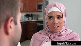 muslim babe explores sex with christian co-ed