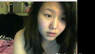 Wow, Cute Asian Teen Twerks Ass On Webcam!