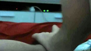 i love getting a natural footjob from her soft feet