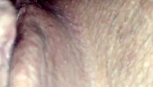 socando as bola no cu da safada com anal e fucking