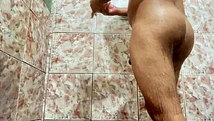 Adoro meu pau liso em sheer masturbation