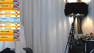 Candid moment: Mini's rush to expose herself