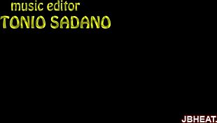 Juicy Stripper Rips Clothes in Teasing Show