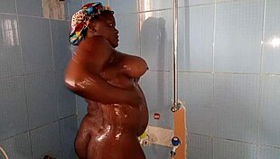 i masturbate in the bathroom as an ebony amateur