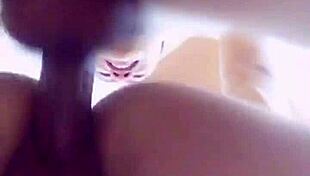 Vietnamese Girl Seduces Boyfriend in Motel!