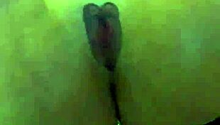 peruvian pornstar rebolando rabao lambuzada de oleo