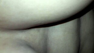 I'm having fun with ass and pussy, it's so sexy!