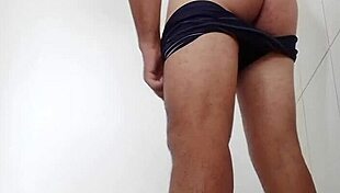 Watch This Solo Boy Masturbate!