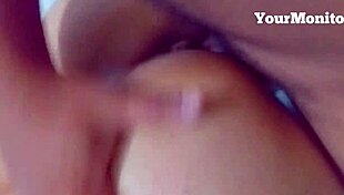 madurita reaches orgasm from pussy play!