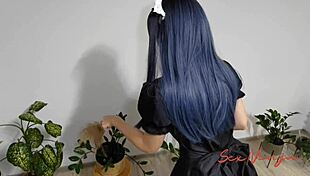 La femme de mon meilleur ami nettoie la maison et satisfait mes besoins