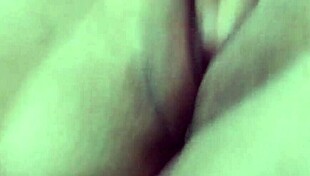 dedilhando o cuzinho com anal intenso e assfucking 😏