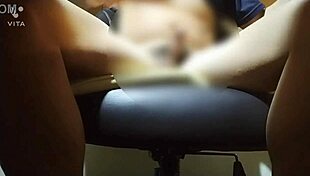 Muscular bodybuilder indulges in short self-pleasure session with big tits