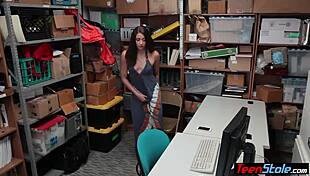 Stunning thief got caught and analized by lp officer