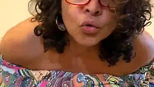 Anna Maria shows off her new sundress!